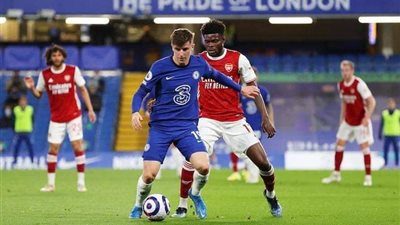 تعرف على معلق مباراة تشيلسي وآرسنال في الدوري الإنجليزي