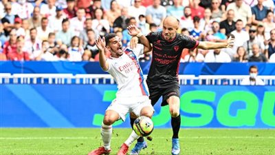 الدوري الفرنسي.. كليرمون ينتزع تعادلا قاتلا من أنياب ليون