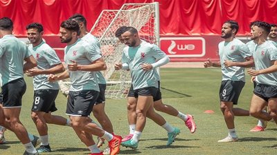 الأهلي يواصل محاولاته للتخلص من بديل 