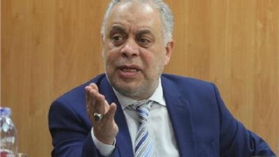 نقيب الممثلين: الرئيس يدعم صناعة الفن ومحافظة القاهرة يحاربها (فيديو)