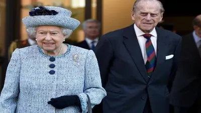 التفاصيل الكاملة للهبوط الاضطراري لمروحية ملكة بريطانيا بعد دقائق من إقلاعها