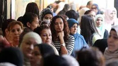 رئيس جهاز الإحصاء يفجر مفاجأة عن عدد الإناث بمصر