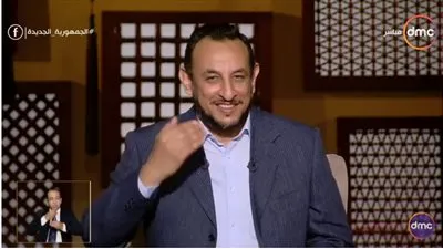 داعية: هذا حال من لا يتحدثون العربية عند سماع القرآن (فيديو)