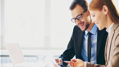 الاتصالات عن مبادرة 