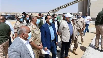 قرارات وجولات ولقاءات.. أبرز نشاطات رئيس الوزراء في أسبوع