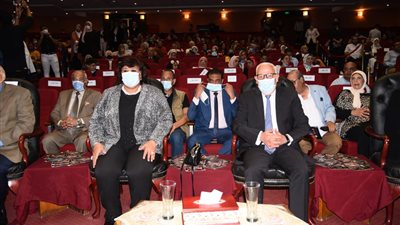 وزيرة الثقافة و