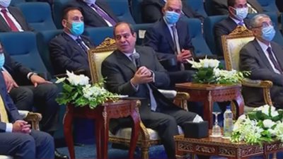 عاجل.. توجيه جديد من السيسي يسعد أصحاب السيارات القديمة