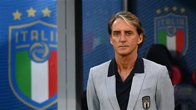 مانشيني يقود إيطاليا لتحقيق رقم قياسي