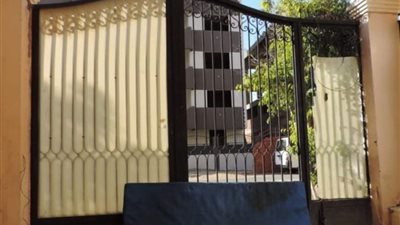 قيدوهم وحبسوهم بالإجبار.. الأمن يداهم مصحة لعلاج الإدمان بأكتوبر