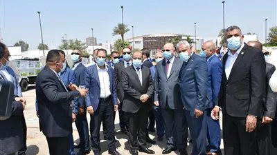 محافظ القاهرة يطالب أئمة المساجد بنشر الوعي عن أهمية النظافة