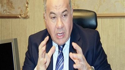 شعبة المستوردين: ملتزمون بكافة قرارات الدولة