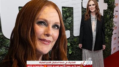 جوليان مور تحتفل بالعرض الأول لـ Dear Evan Hansen