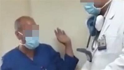 شاهد.. طلب مفاجئ من الممرض في واقعة 