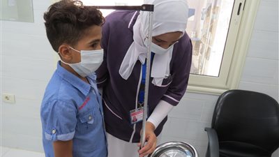 فحوصات طبية لطلاب المدارس الإعدادية الرياضية ببورسعيد (صور)