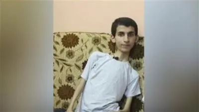 مناشدة للرئيس من أول معيد في الجامعات مصاب بالضمور العضلي (فيديو)