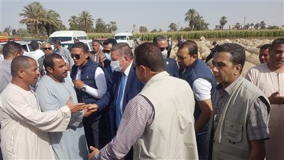 وزير قطاع الأعمال: افتتاح 3 محالج مطورة قبل نهاية العام (صور)