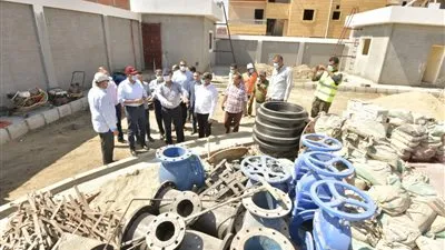 محافظ الدقهلية يتابع أعمال تطوير محطة صرف جمصة (صور) 