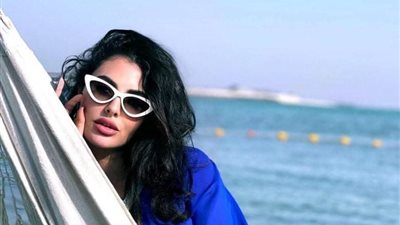 المغربية مريم حسين تثير الجدل ببطن منتفخ في أحدث ظهور لها