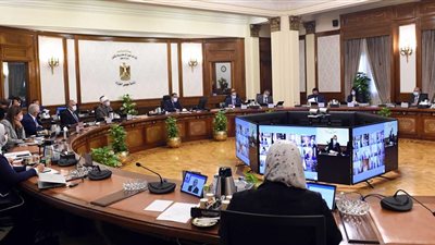 أبرزها منظومة التغذية المدرسية.. 12 قرارا جديدا للحكومة 