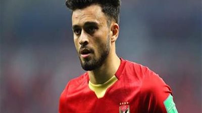 صلاح محسن يجدد عقده مع الأهلي