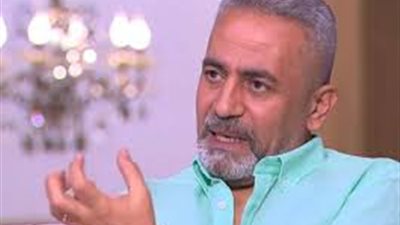 صبري فواز يجسد شخصية محمد مرسي في 