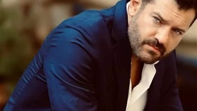 بهذه الطريقة.. عمرو يوسف يروج لمسلسله الجديد 