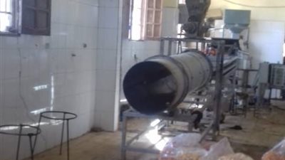 ضبط  نصف مليون كيس مقرمشات مجهولة المصدر