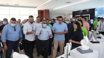 وزير التعليم العالي ورؤساء الجامعات يتفقدون جامعة الجلالة (صور)