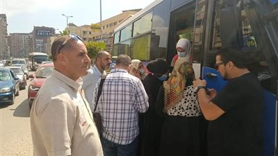 بد فعاليات القافلة الطبية للتطعيم ضد كورونا غرب المنصورة