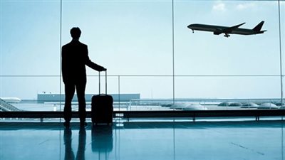 الباز: قرار رفع مصر من القائمة الحمراء ينعش السياحة ويعيدها لقوتها  