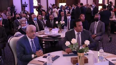  رئيس جامعة المنيا يُشارك بمنتدى 