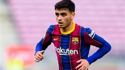 بيدري يحسم مصيره مع برشلونة