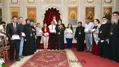 البابا تواضروس يكرم أوائل الثانوية العامة والمراحل التعليمية 