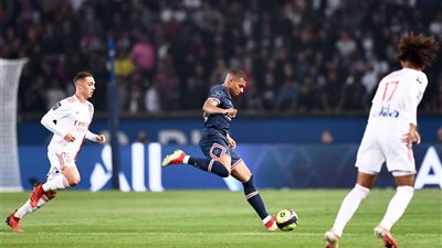 شاهد أهداف مباراة باريس سان جيرمان وليون في الدوري الفرنسي 