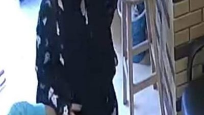 4 سيدات يسرقن محل مجوهرات بالفيوم