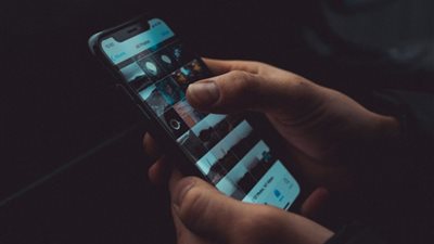 خبيرة تحذر من استخدام الفلاتر لتعديل الصور: قد يؤدي إلى صدمة نفسية (فيديو)