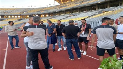 بقيادة كيروش.. جهاز منتخب مصر يتابع مباراة الأهلي والطلائع
