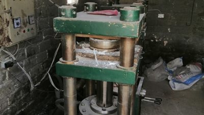 حملة تموينية تضبط مصنعين ميلامين وعصائر مجهولة المصدر وبدون ترخيص في الدقهلية (صور)  