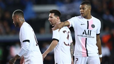 بوكيتينو يخطط لتجهيز ميسي لمواجهة مانشستر سيتي