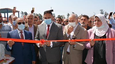 محافظ الدقهلية يفتتح مدارستين جديدتين في مركز السنبلاوين (صور)