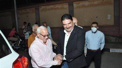 محافظ بورسعيد يشهد حفل تكريم الطلاب المتفوقين بنادي السلام البحري 