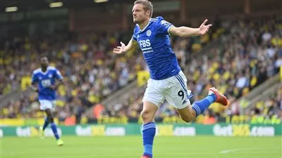 فاردي ينقذ ليستر سيتي من الخسارة أمام بيرنلي