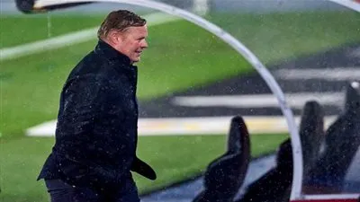 حقيقة ترشيح مارتينيز لخلافة كومان في برشلونة