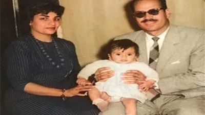 شاهد.. صورة نادرة لعمرو دياب في طفولته  