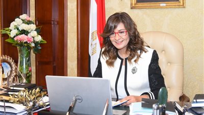 مكرم: الدارسون بالخارج قادرون على الترويج لمبادرة 