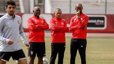 سر غضب موسيماني في الأهلي