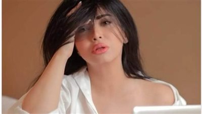 بهذه الطريقة.. مروى اللبنانية تروج لأغنيتها الجديدة 