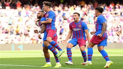 كومان يعلن قائمة برشلونة لمواجهة بنفيكا 