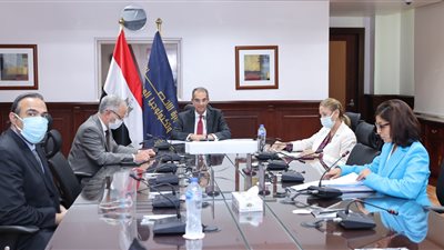 الاتصالات: اتفاقية لمنح درجة الماجستير فى الذكاء الاصطناعى من جامعة بوهانج الكورية