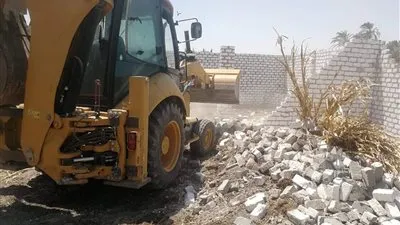 إزالة 171 حالة تعدٍ على أملاك الدولة والأراضي الزراعية بسوهاج 